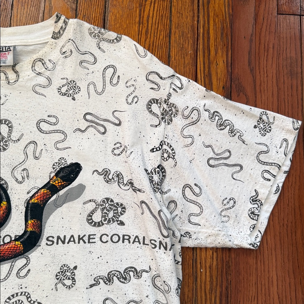 1993 Coral Snake AOP Vintage Single Stitch T-Shirt - Picture 5 of 13